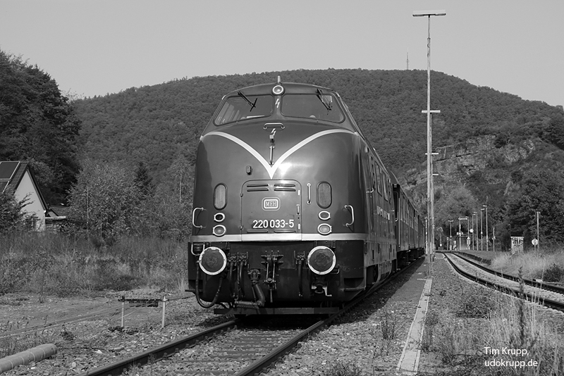 220 033 20151102 1721672365